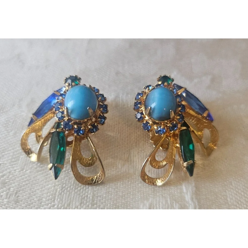 Vintage Blue/Green‎ Rhinestone Clip On Earrings Gold Tone w/ Blue Cabochon Stone